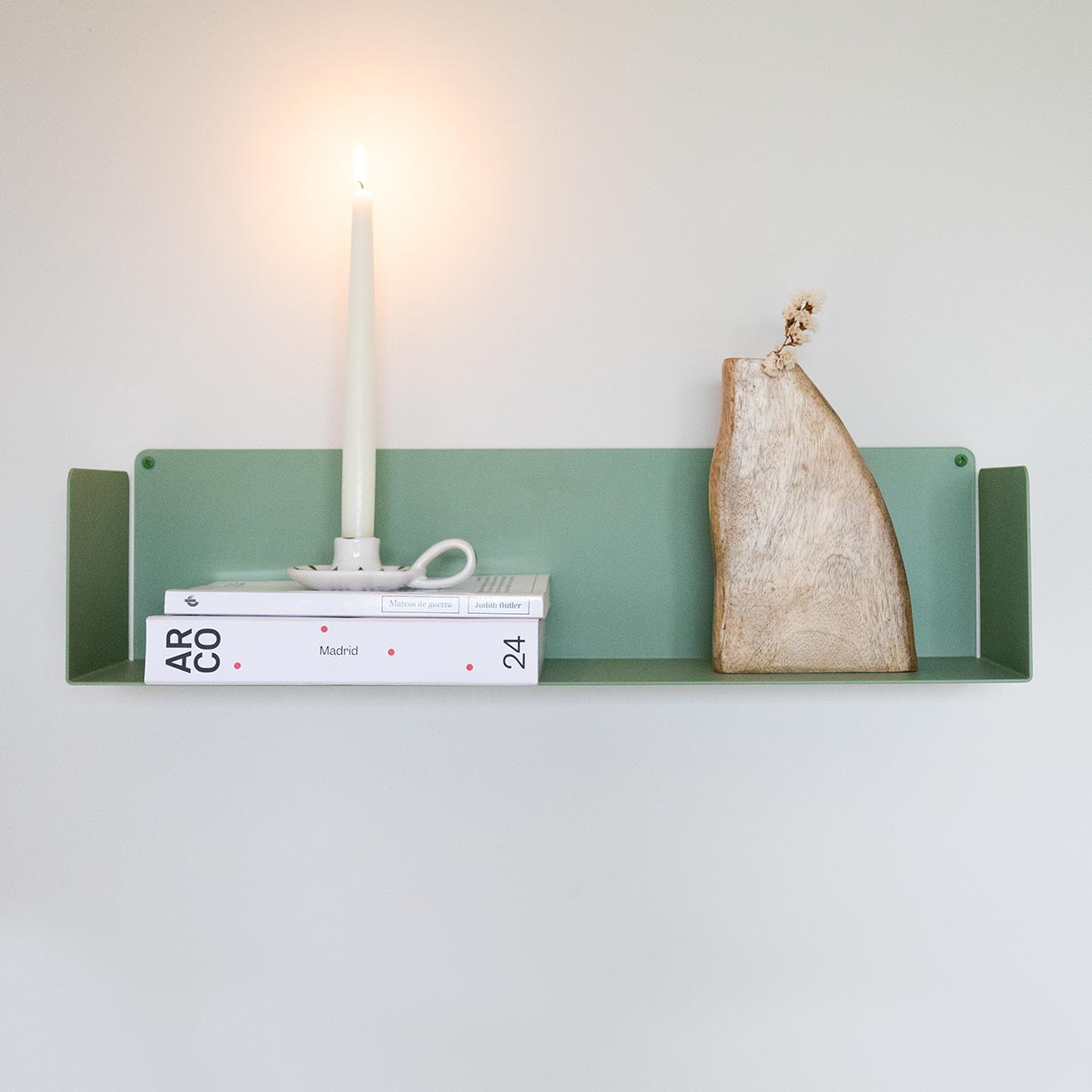 Estante flotante verde metálico para libros, cocina y decoración