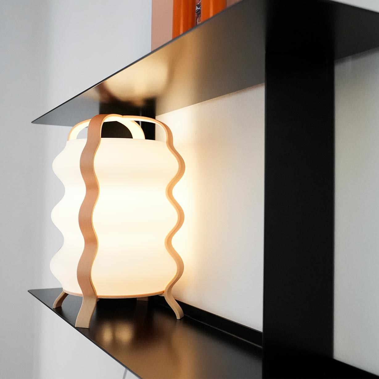 Estantería modular de pared metálica, acero negro, diseño original