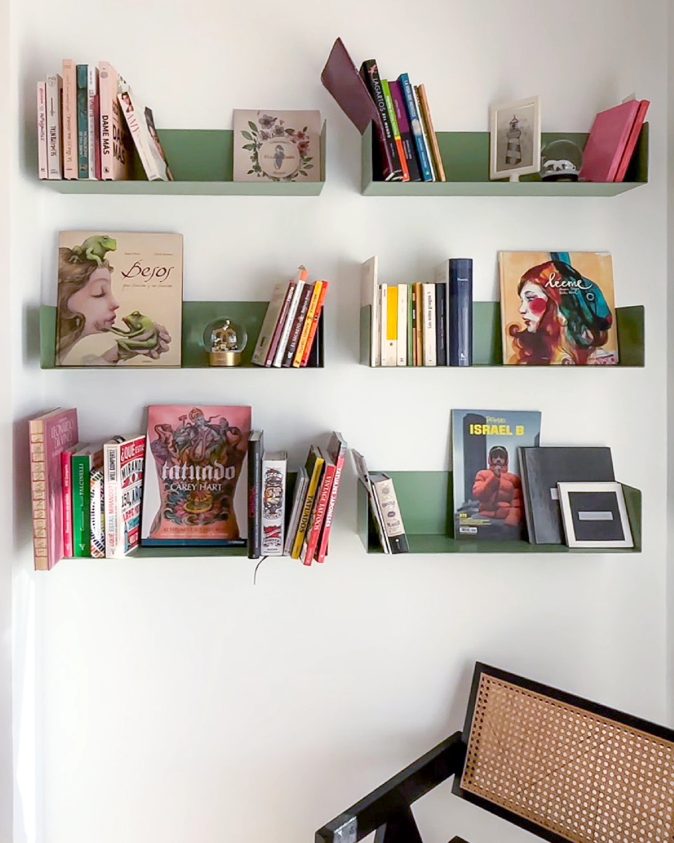 Estantería verde metálica para libros en pared, para oficina o salón comedor, biblioteca flotante